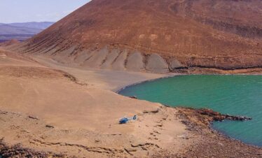 scenic mountain views-chopper safaris