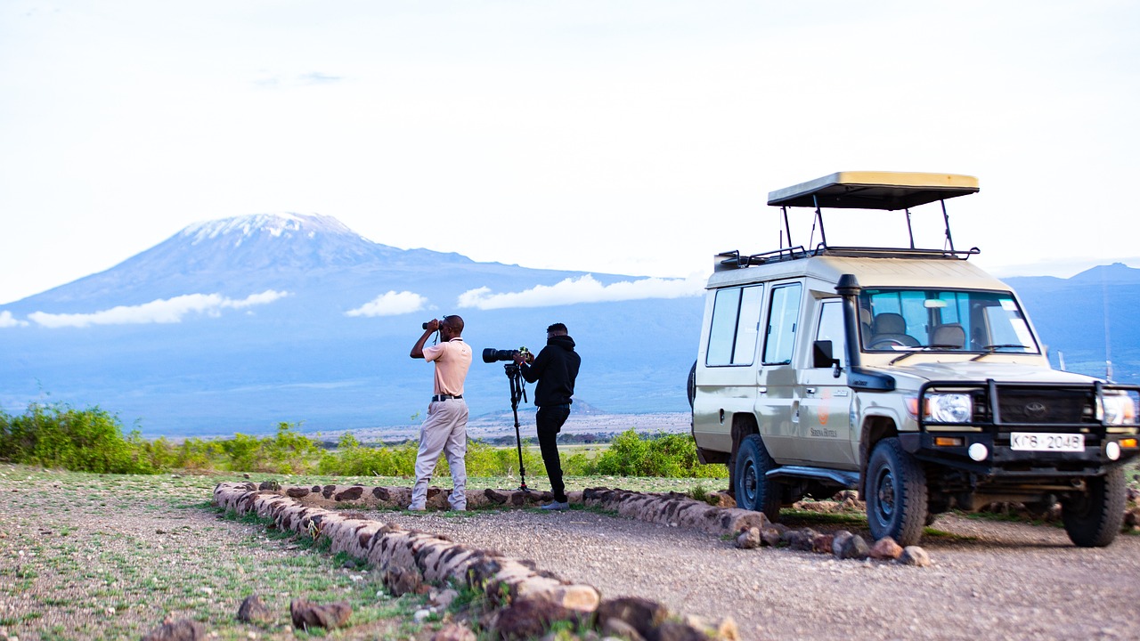 expert guides gaga tours