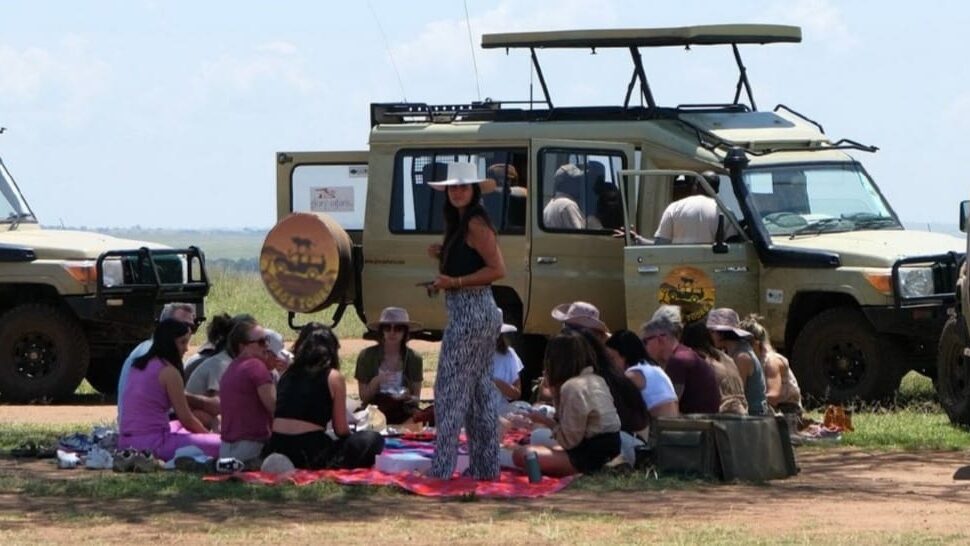 gaga tours group safari bush lunch